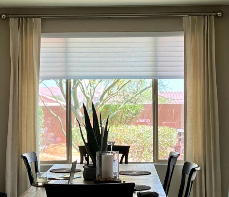 Hunter Douglas Dealer Image