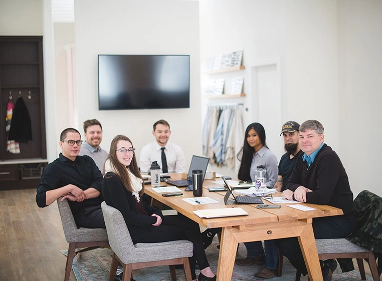 Hunter Douglas Dealer Image