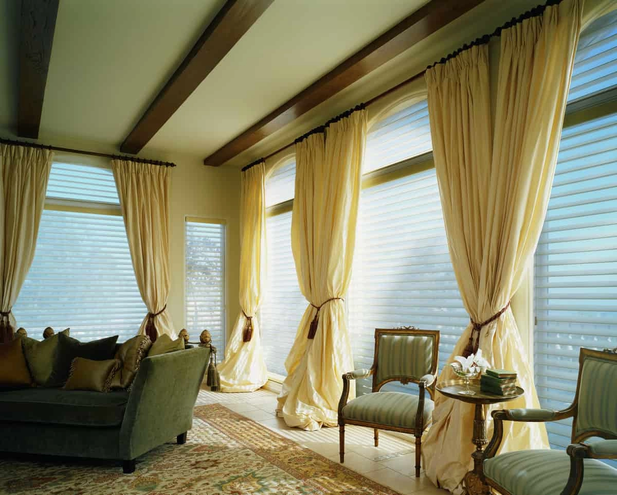 photo: 10024187-banner-take-your-interiors-to-the-next-level-with-custom-drapes.jpg