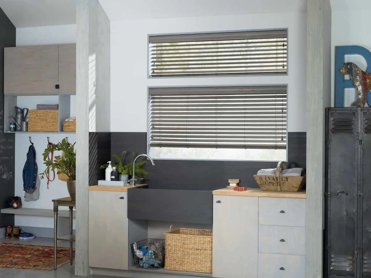 photo: 10184398-banner-choosing-the-perfect-blinds.jpg