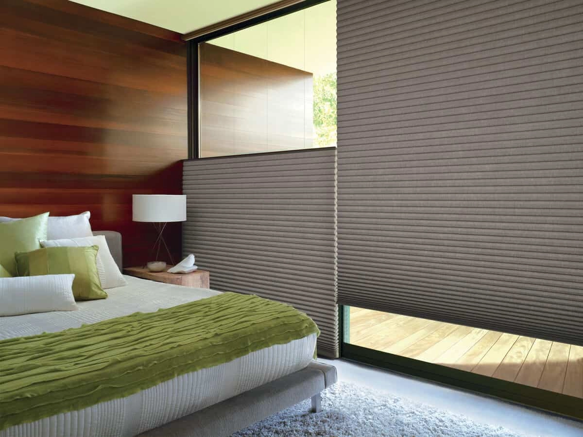 photo: 10038294-banner-best-blackout-shades-for-homes.jpg