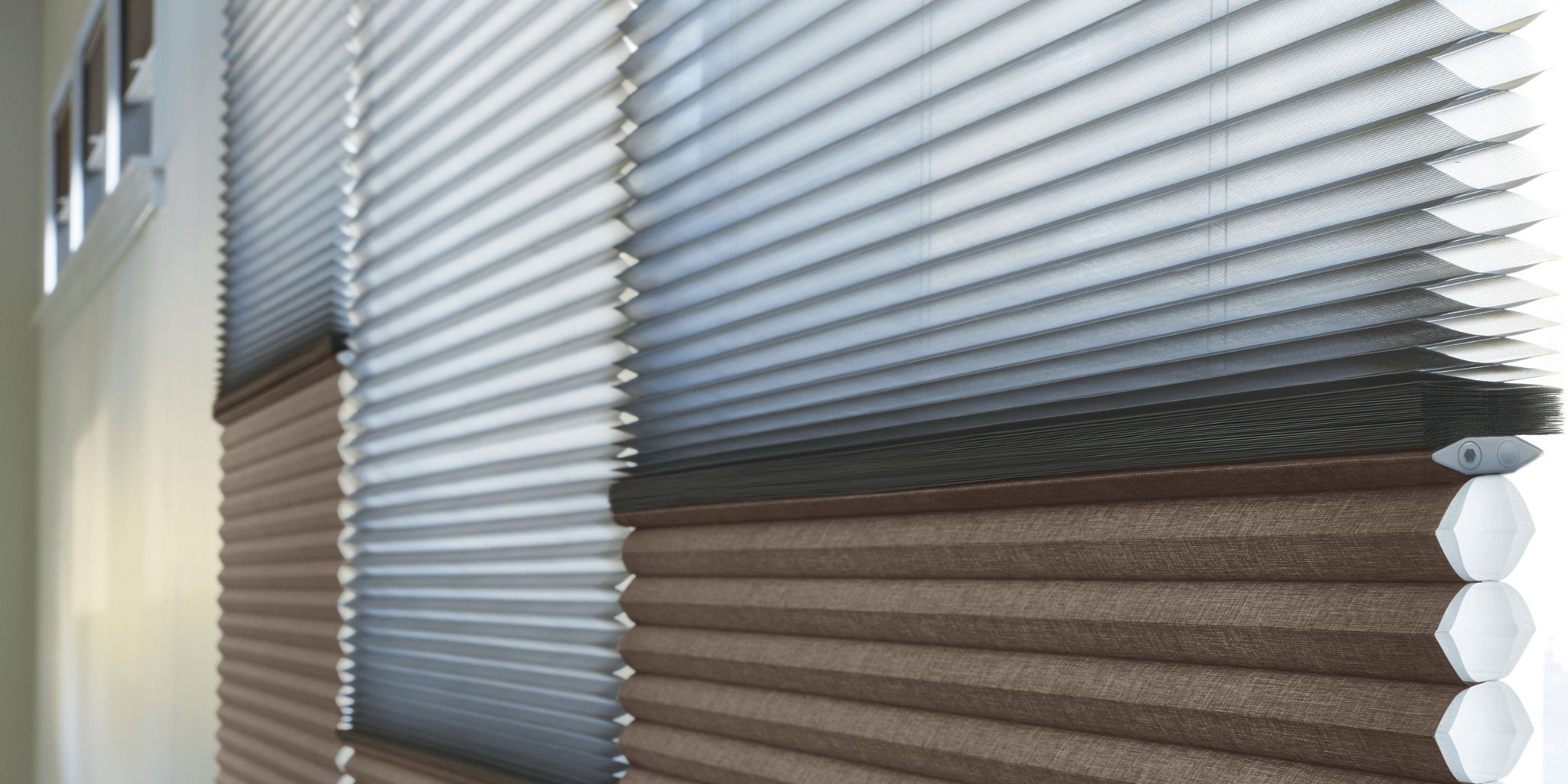 photo: duette-elan-dark-chocolate-69453003:horizontal-lg