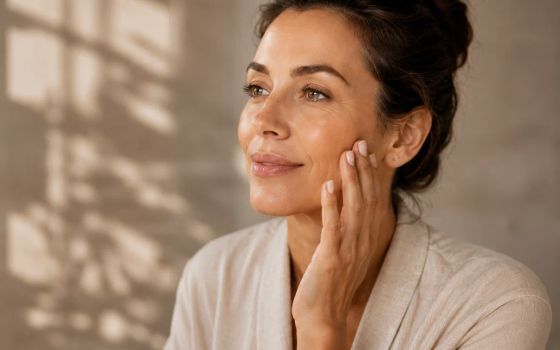 Anti-aging rutina — retinol, peptidi in vitamin C