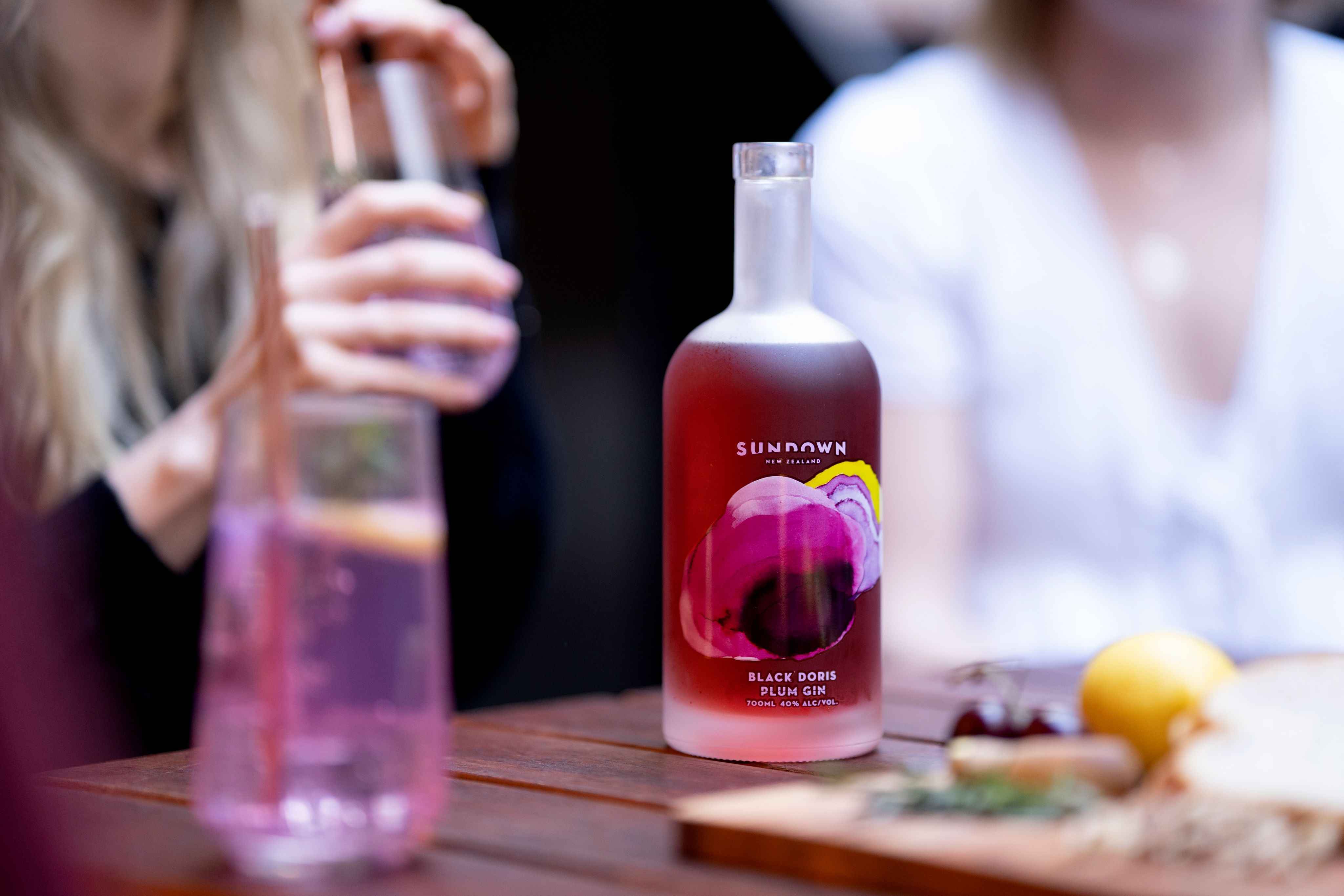 Premium Liquor Sundown Black Doris Plum Gin