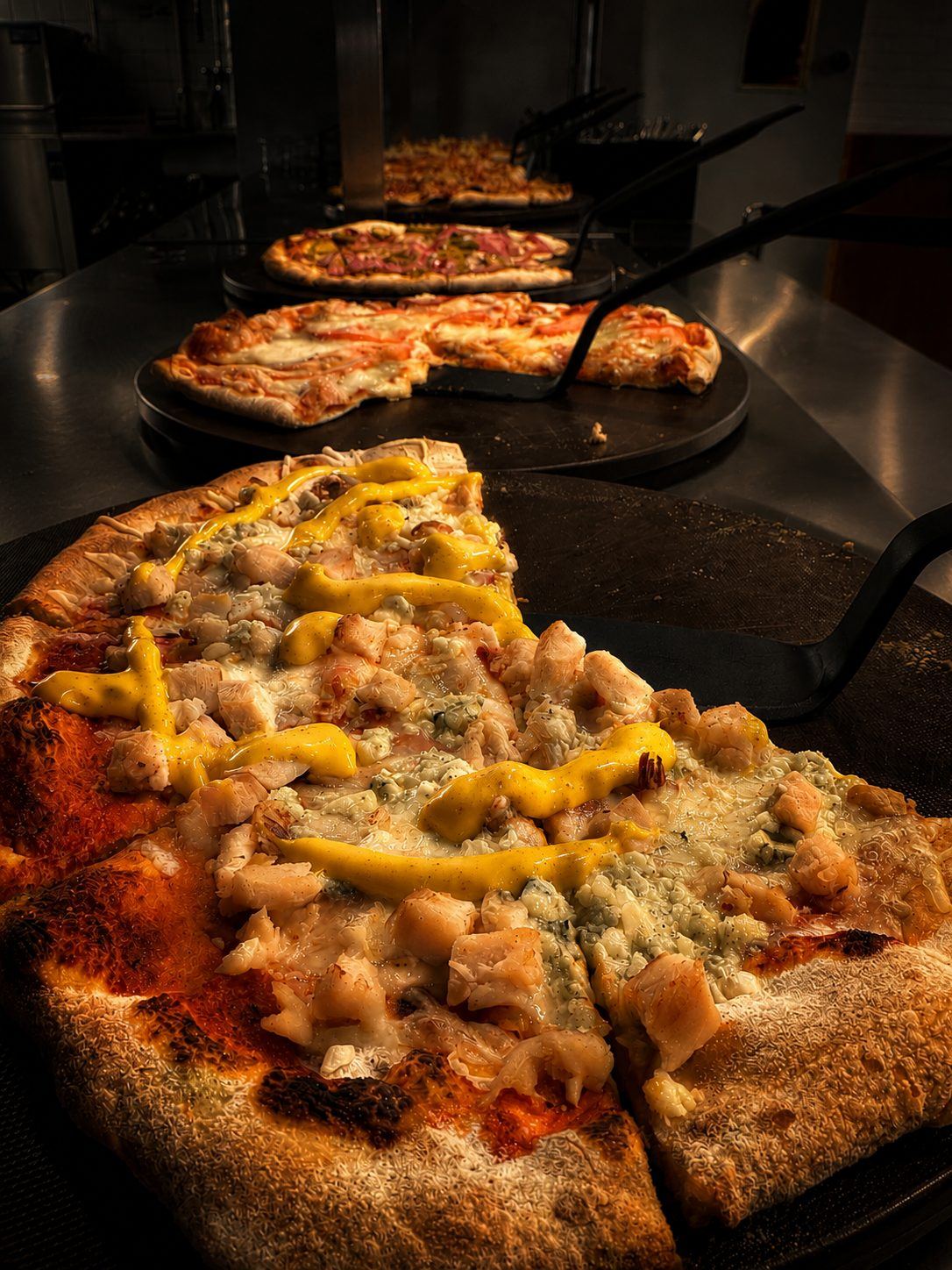 Kokonainen kanapizza