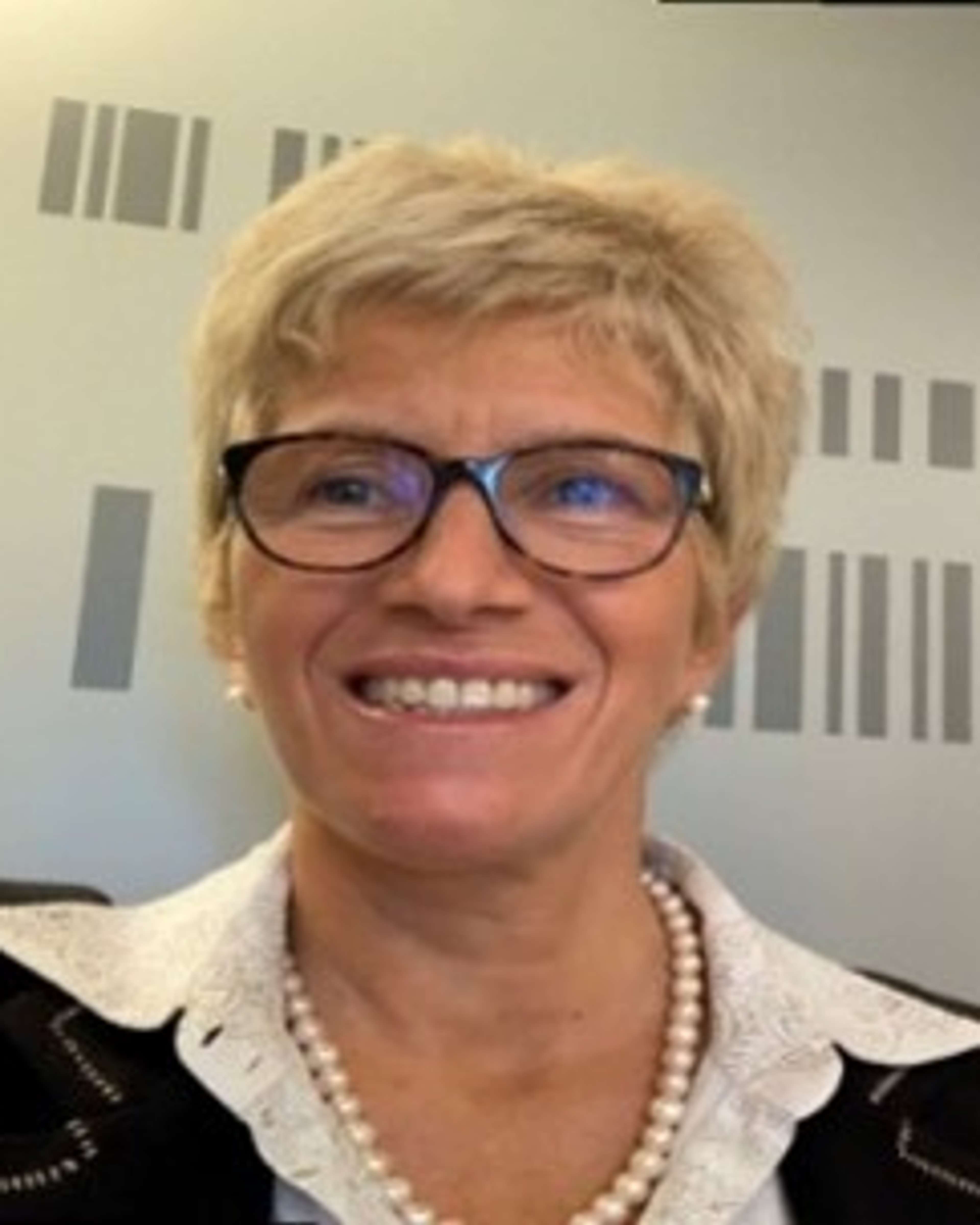 Carmen Hett