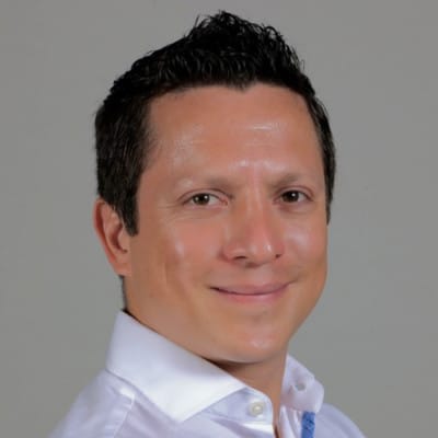 Salvador Yañez