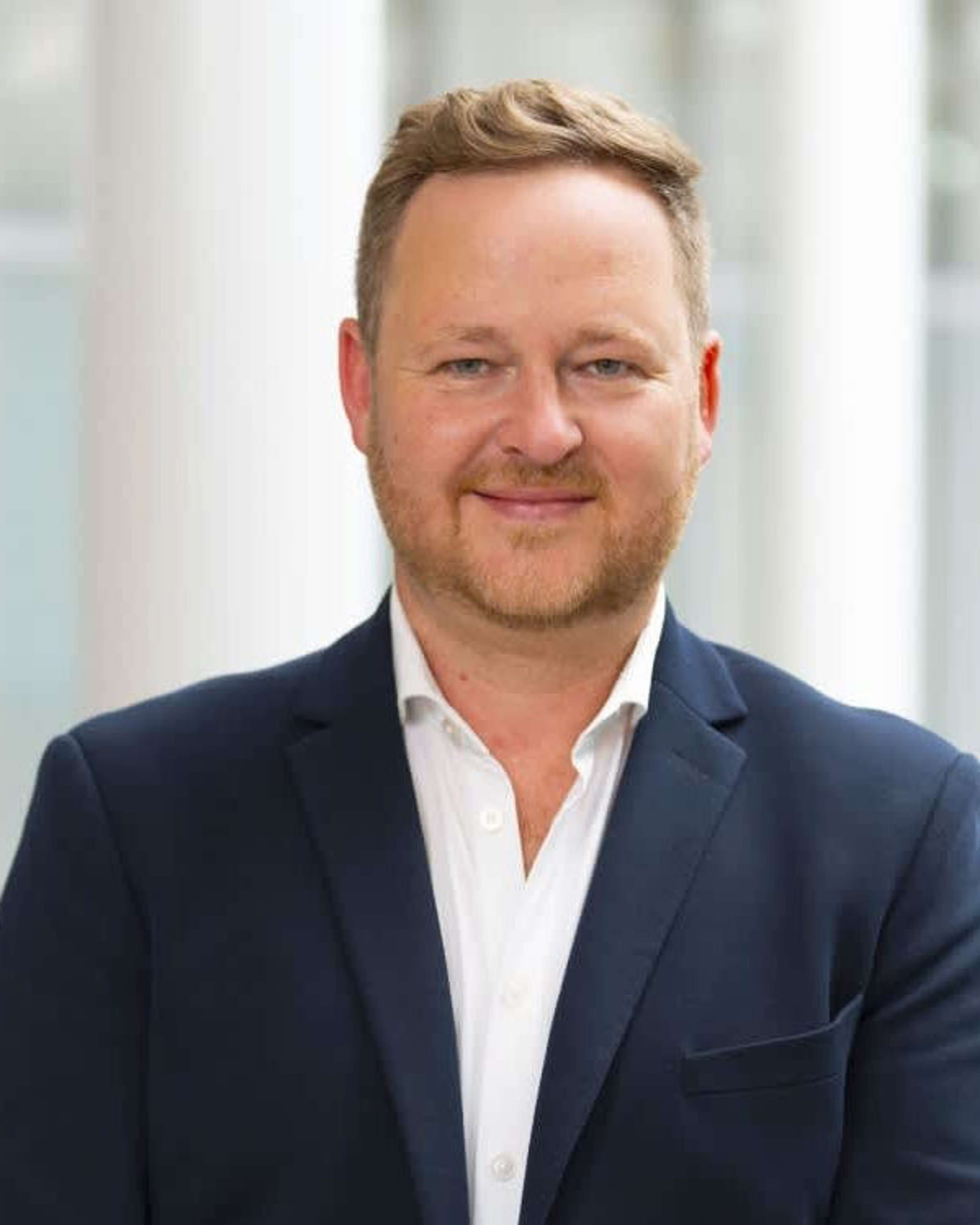 Max J. Heinzle