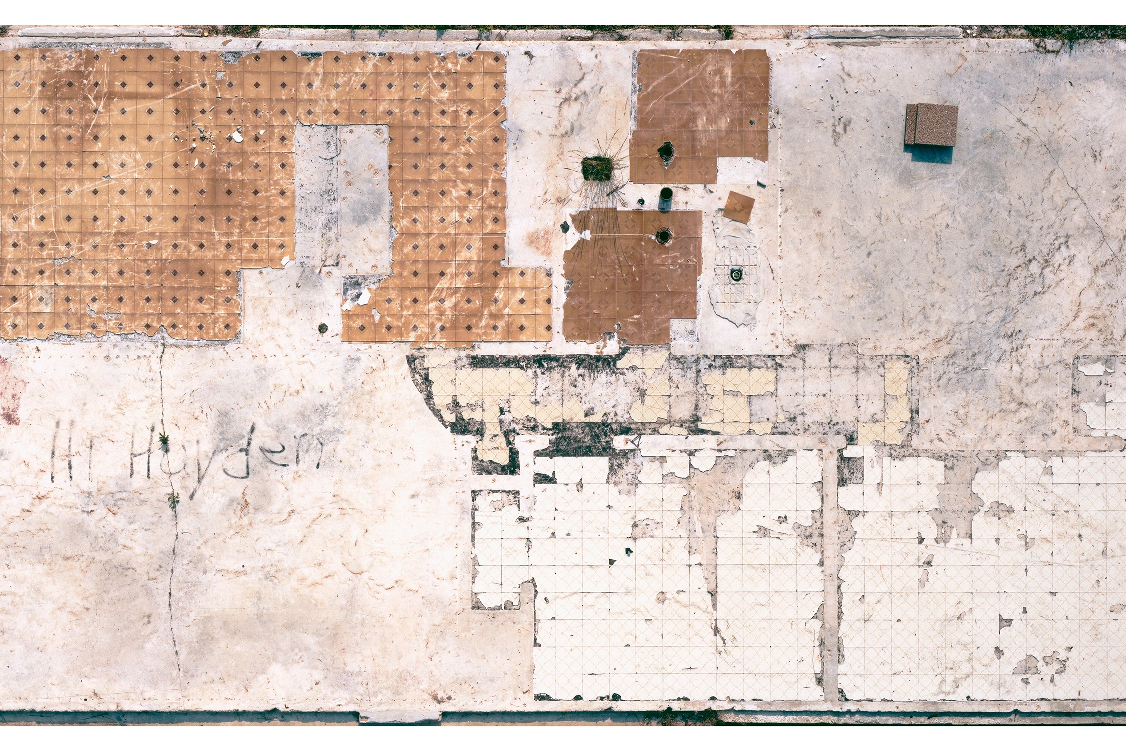 Clay Ketter, 111 Hayden Ave., 2007, C-Print Diasec (unique), 178 × 344 × 5 cm