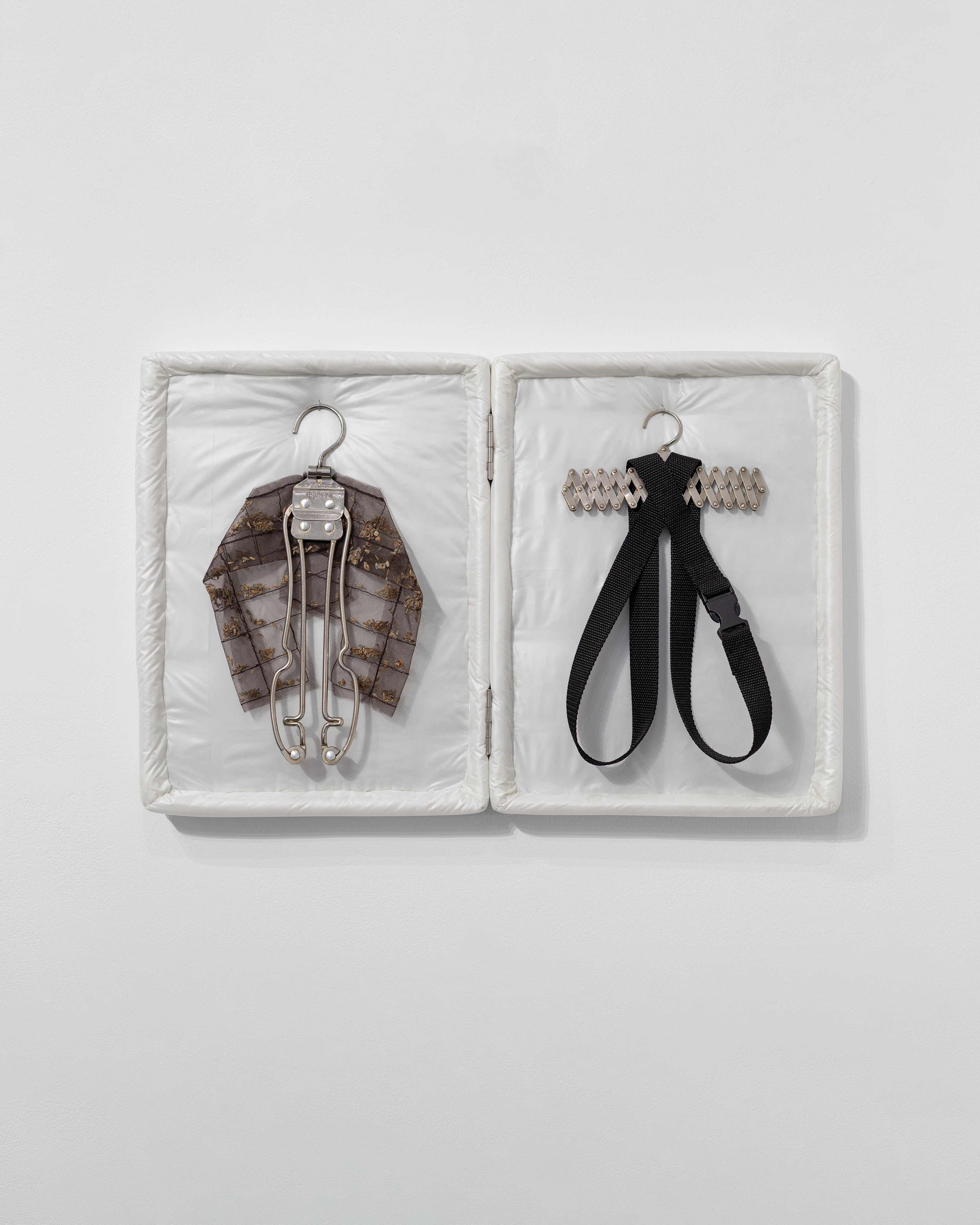 Parachute Double Case with Hangers