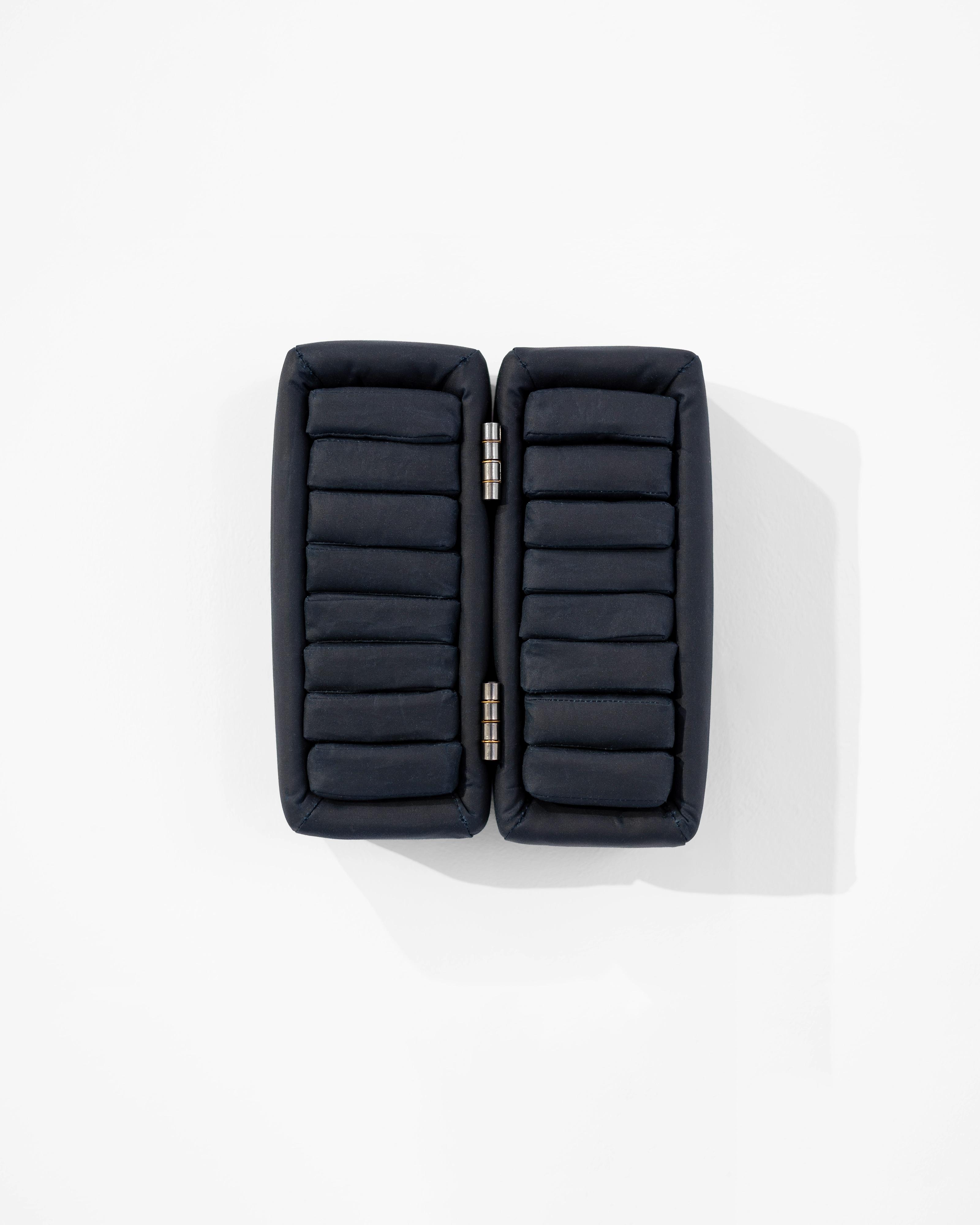 Water-Repellent Double Case with 16 Cushions