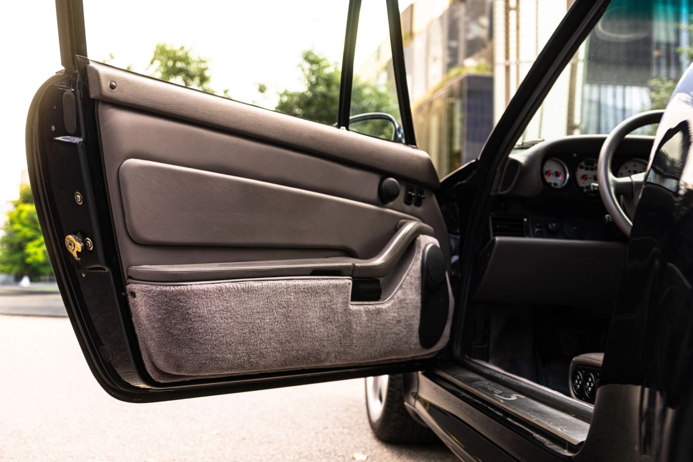 Porsche 993 Carrera 4S — One Of One