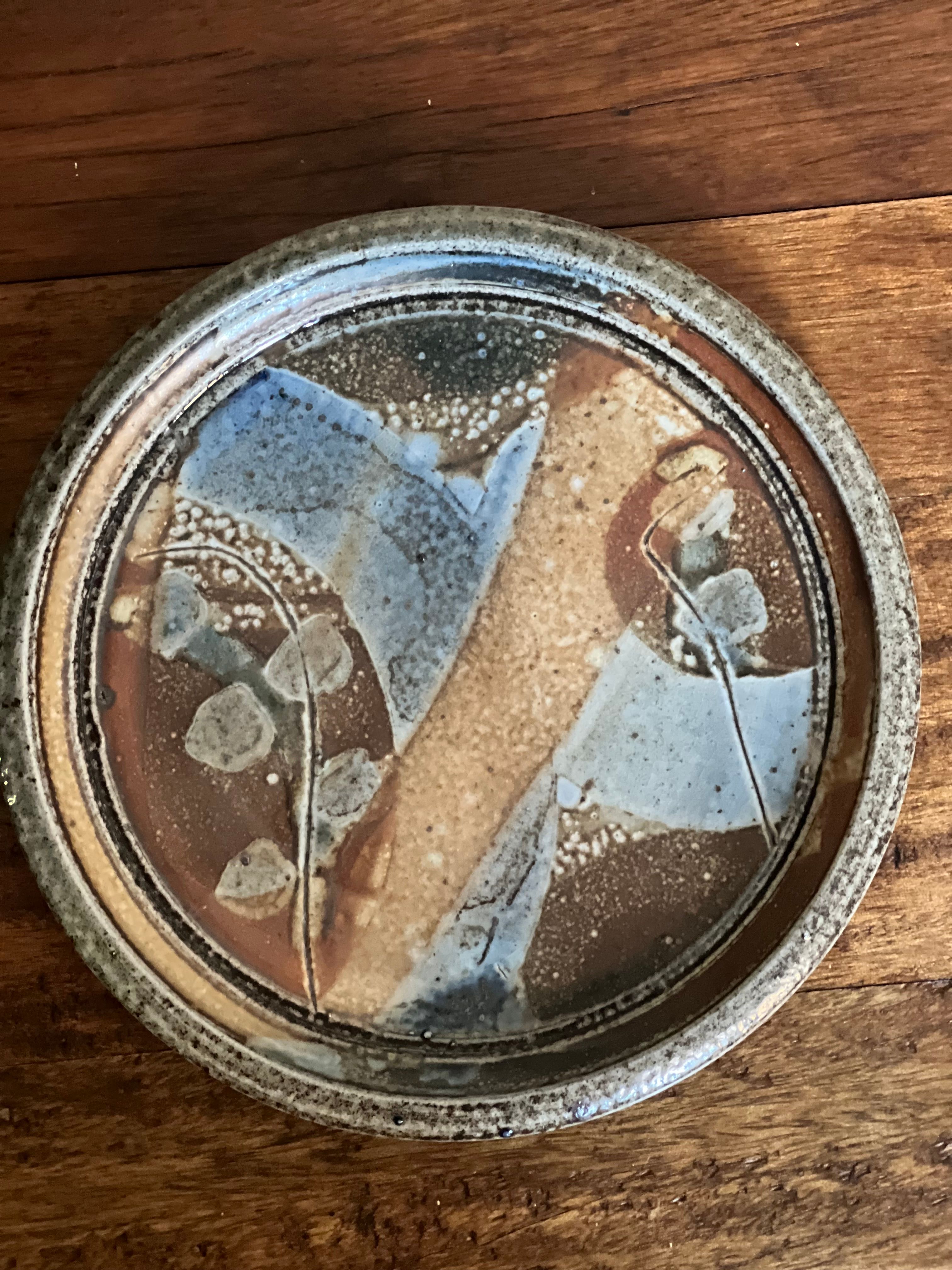 Le Don du Fel Vintage Plate from Le Don du Fel studio
