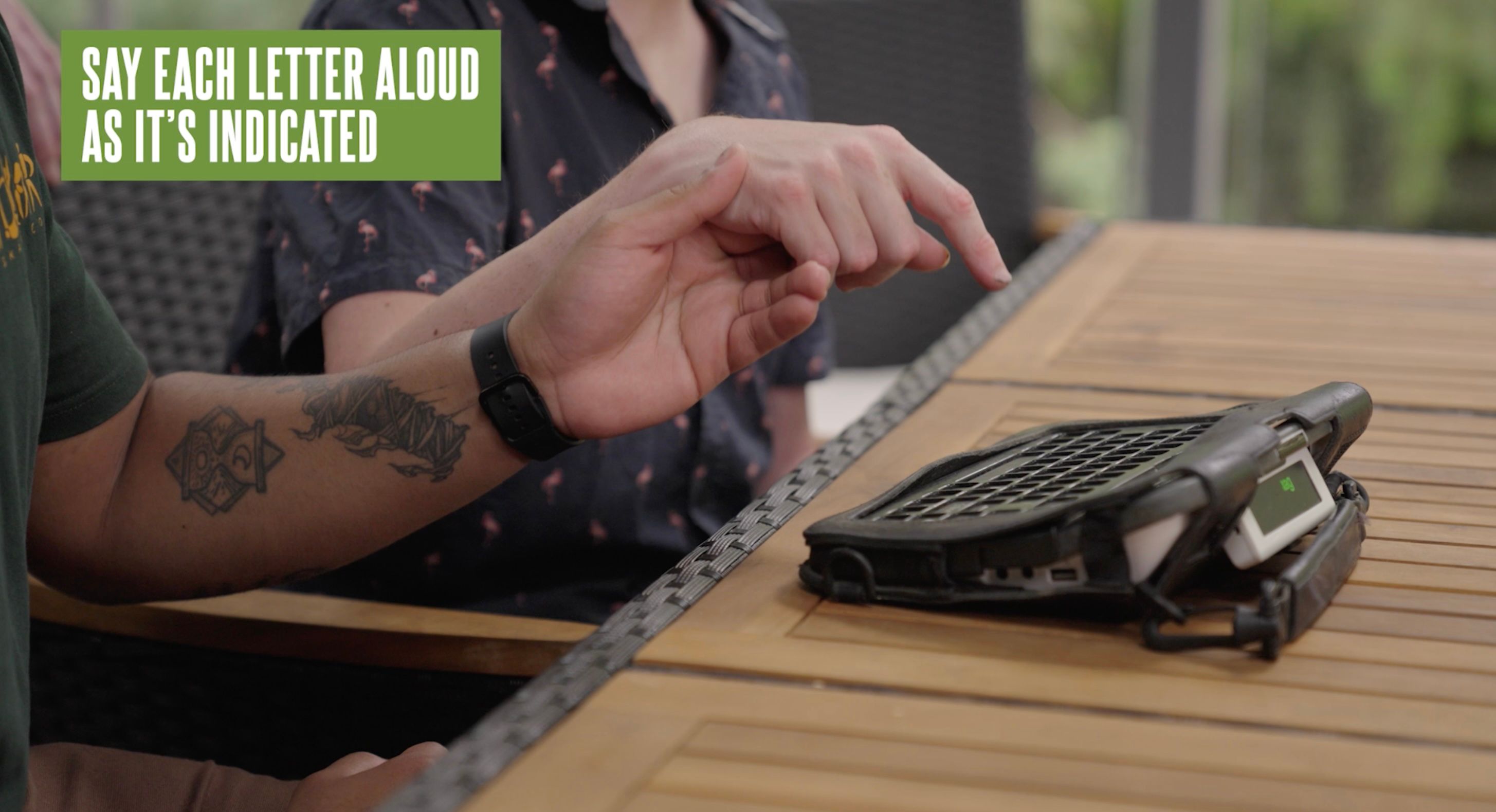 Assistance pressing buttons