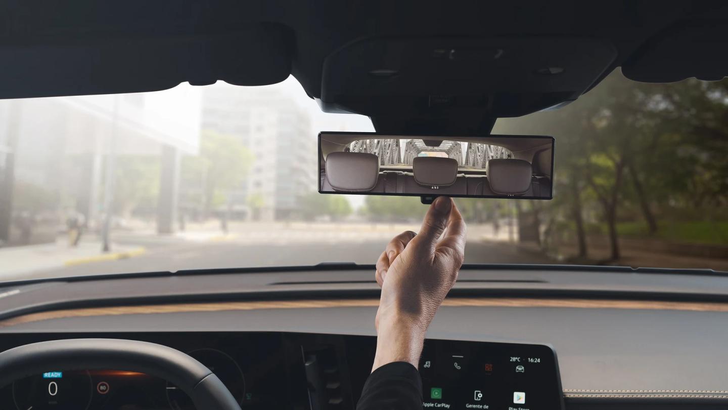 Retrovisor interno com câmera