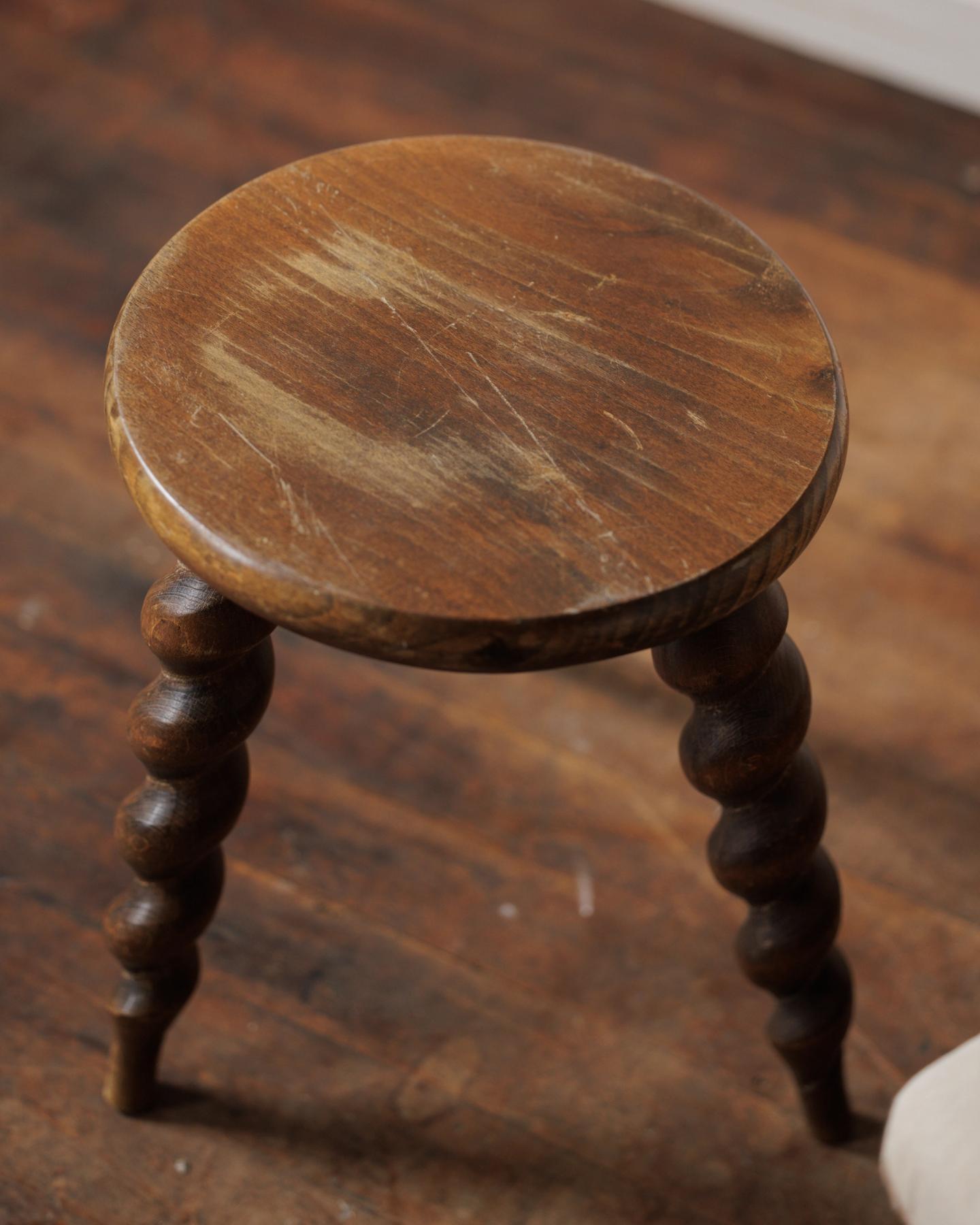 The Swirl Stool