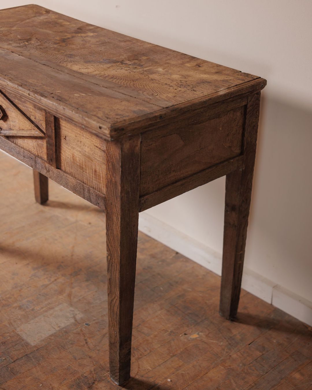 Grain Chest Table