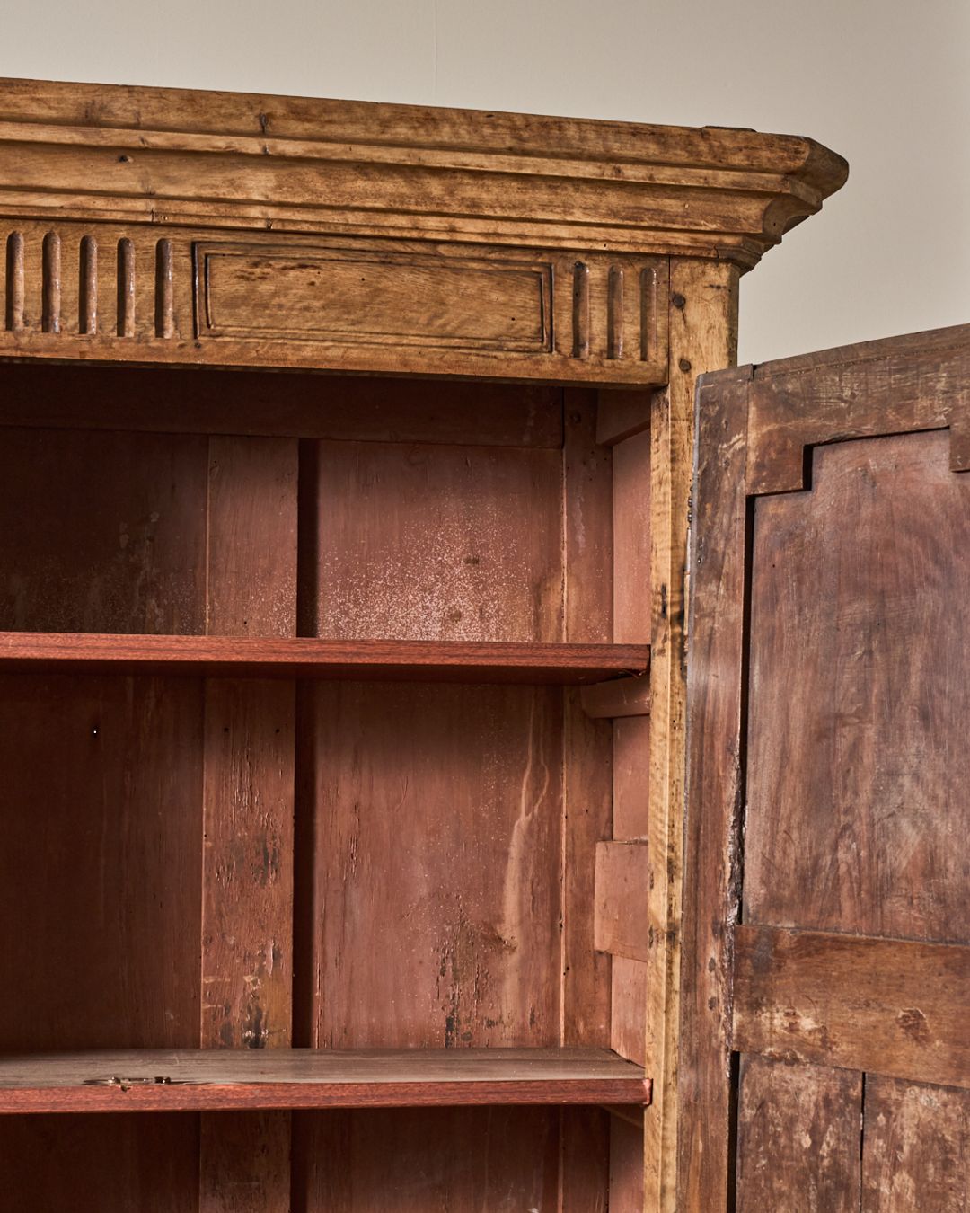 18th c. Oak Cupboard