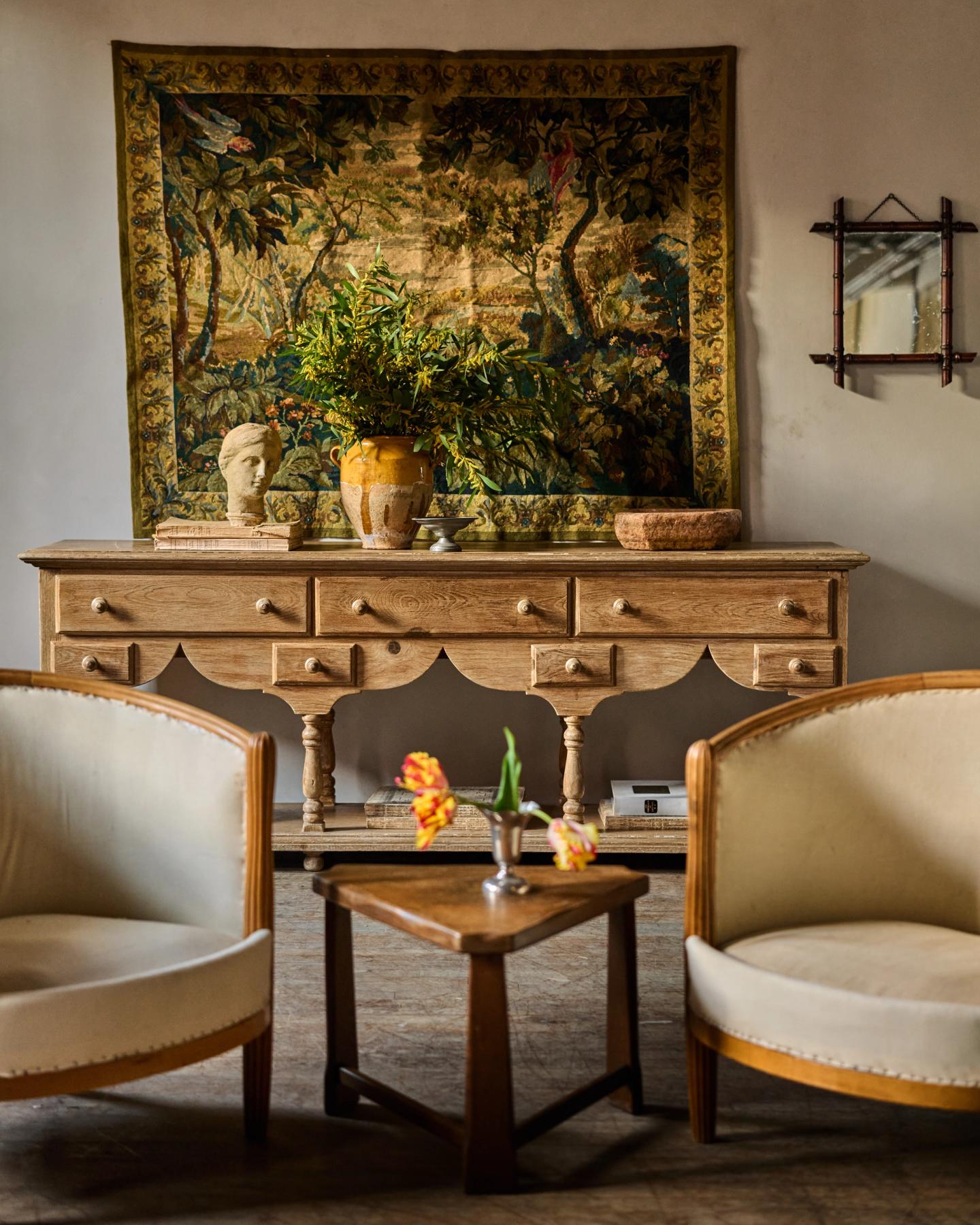 Lyon Drapery Table