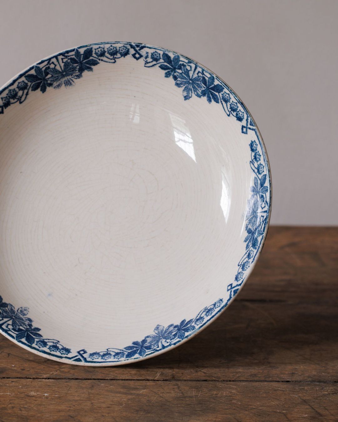 Pedestal Dish