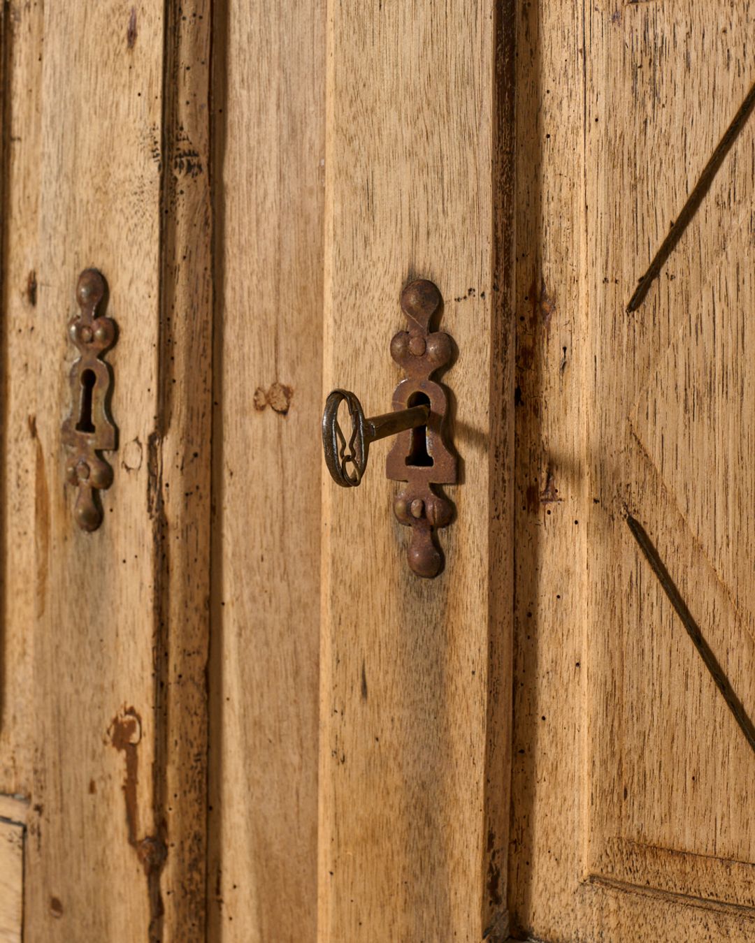 19th c. Dutch Cupboard