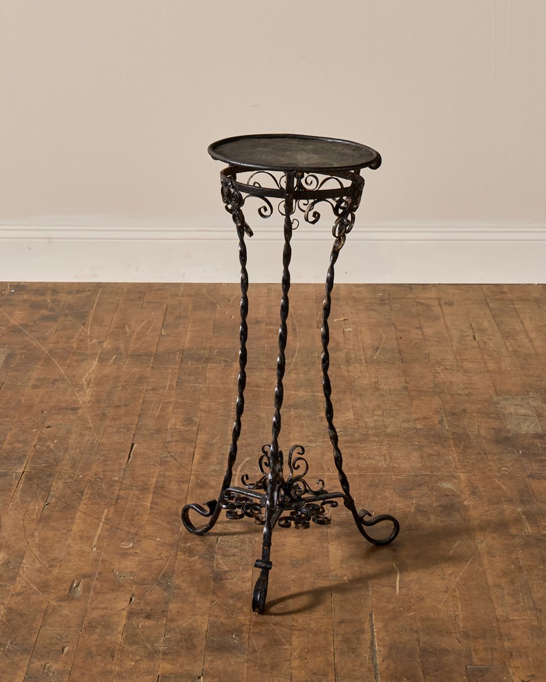 Spanish Martini Table