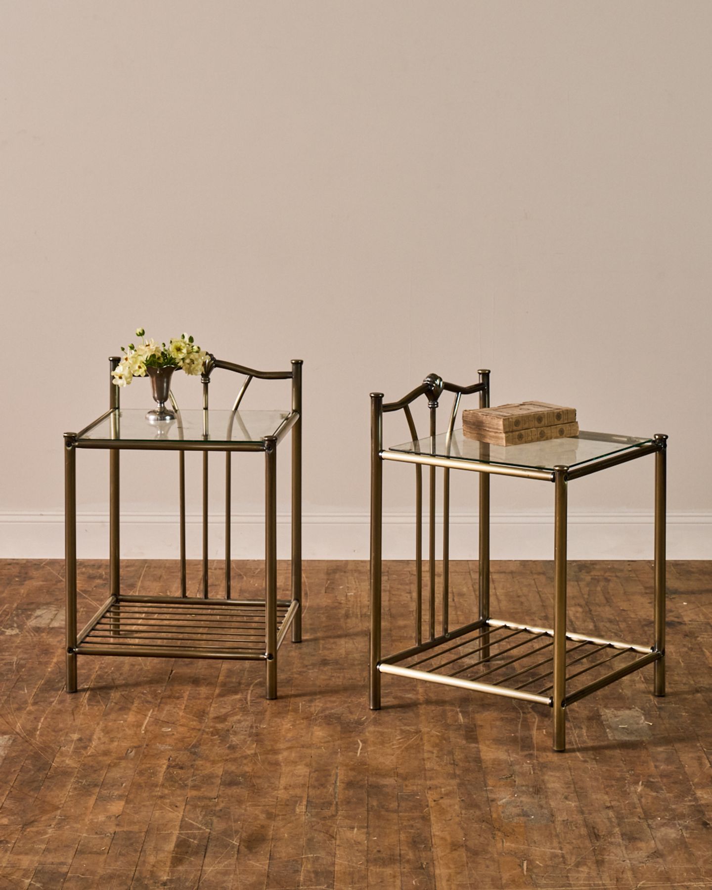 Set of 1 - Vintage Bedside Table - Set of 2