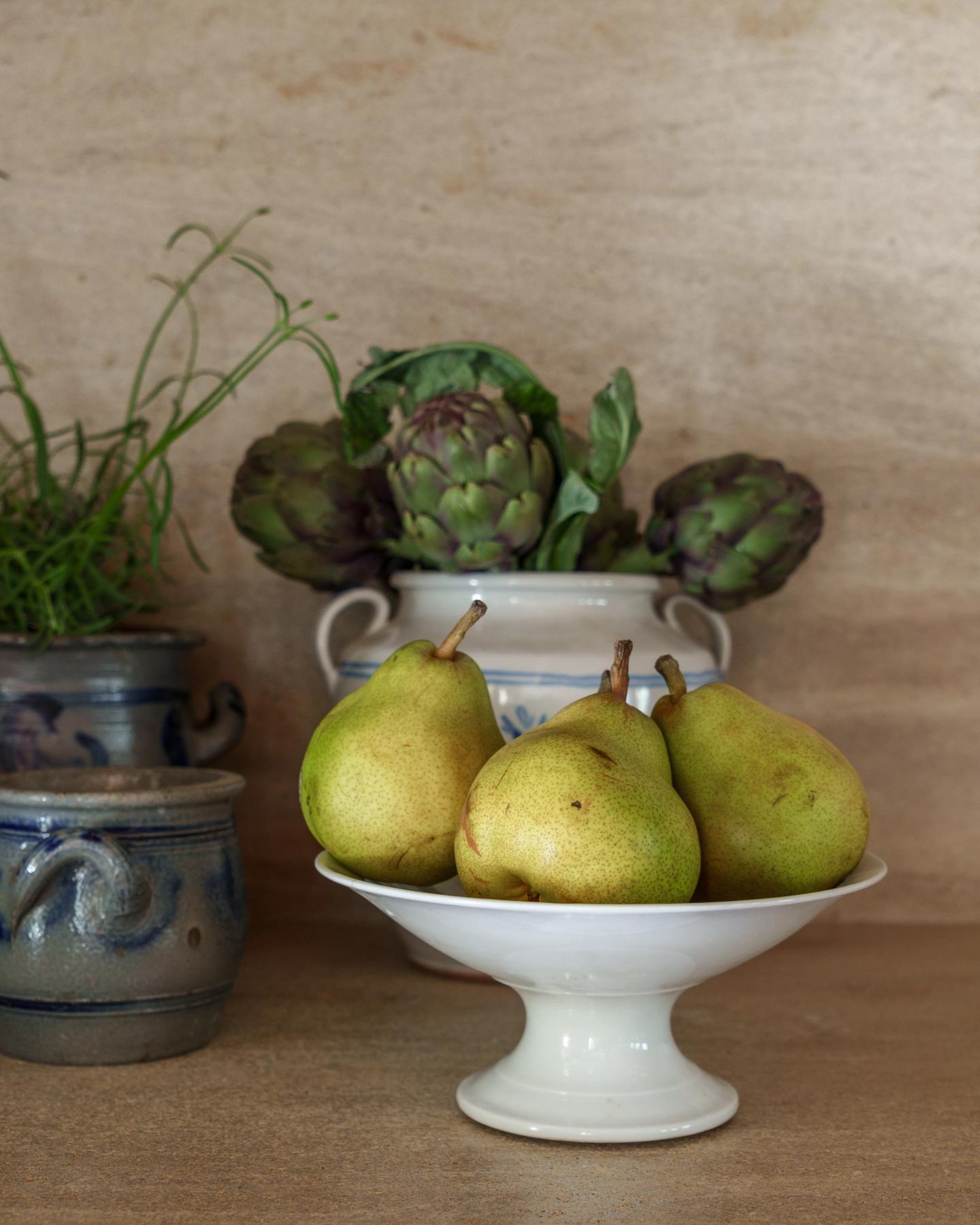 Pedestal Bowl