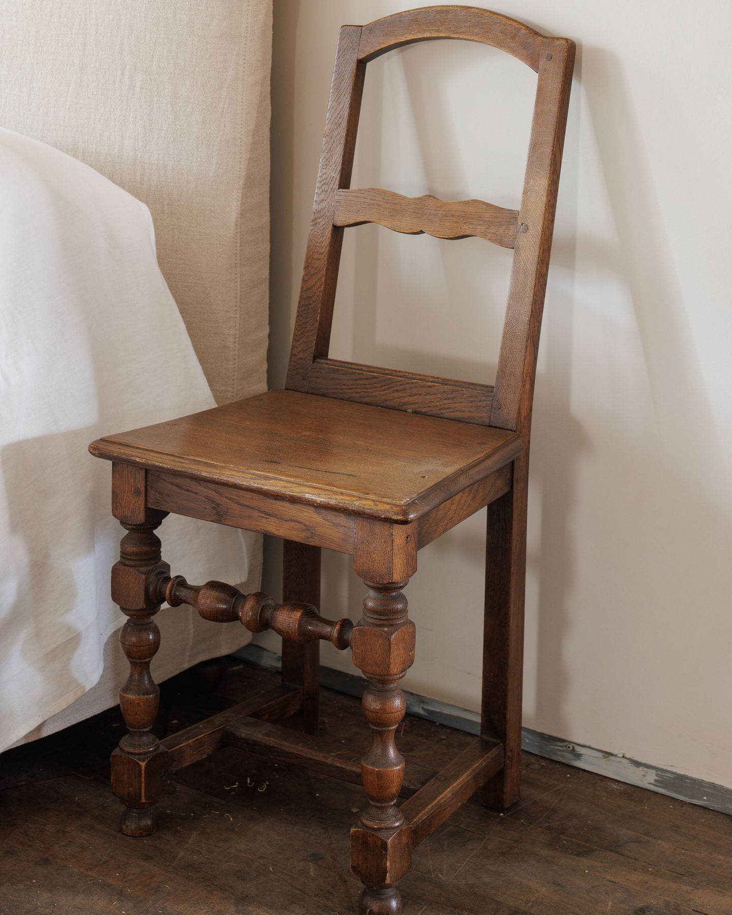 Lorraine Chair