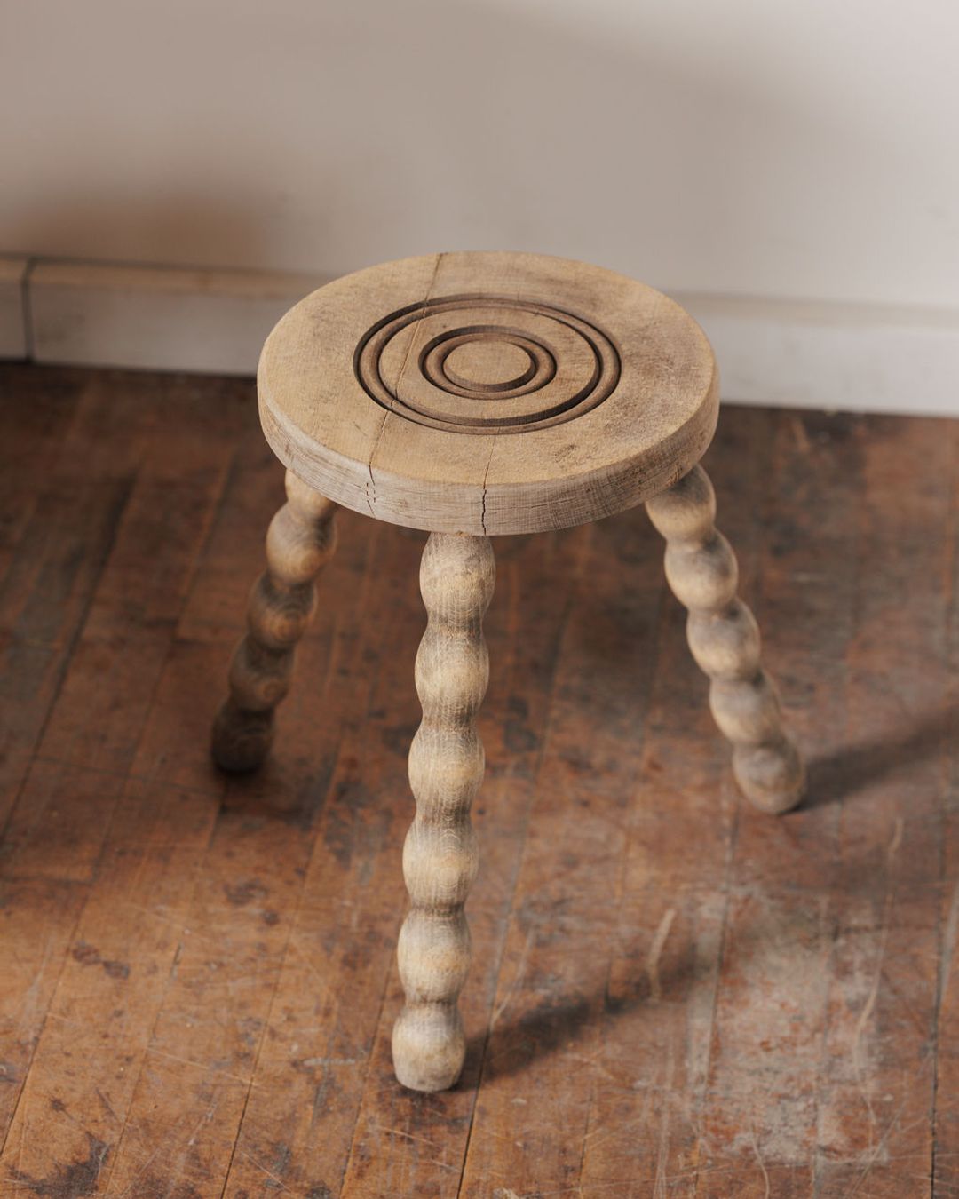 Bobbin Tripod Stool