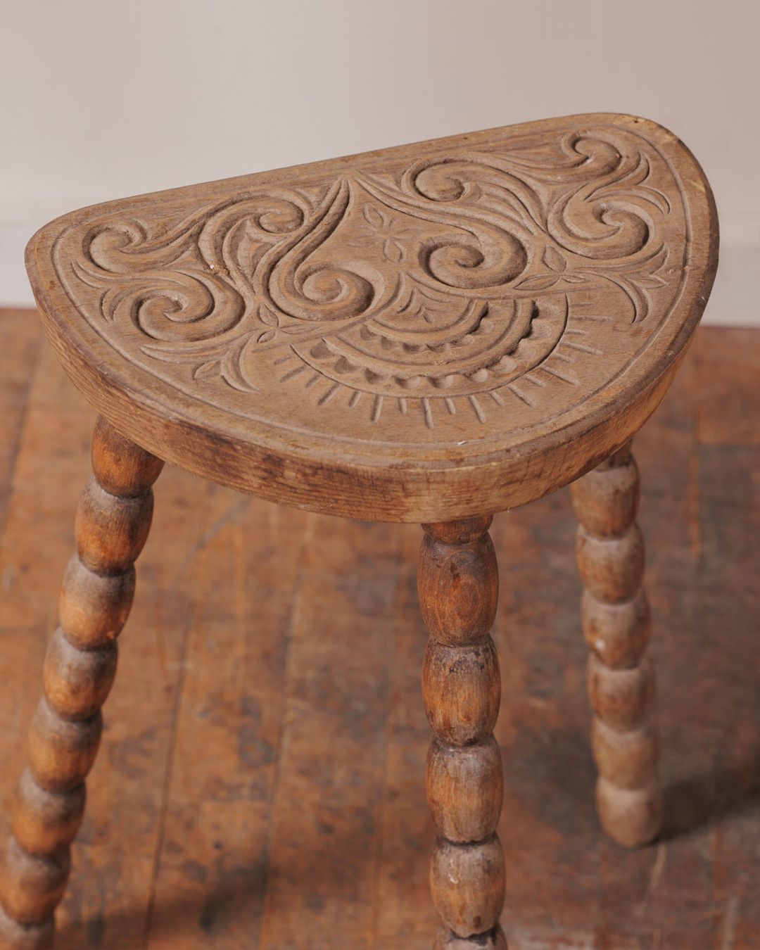 Demi-Lune Tripod Stool
