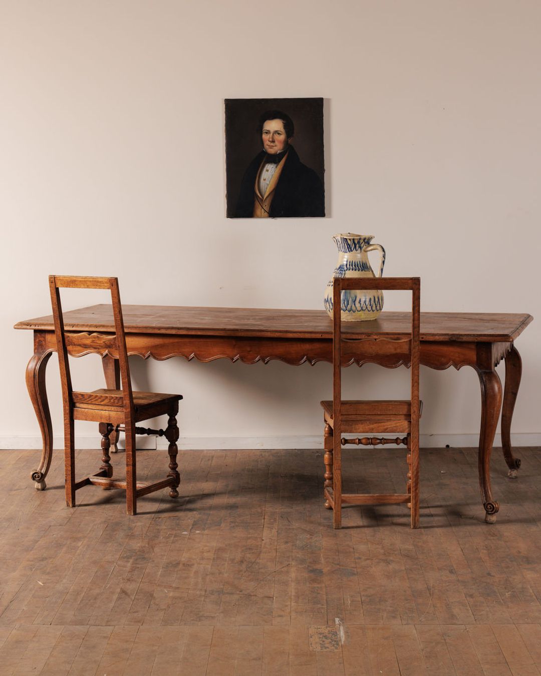 Scallop Dining Table