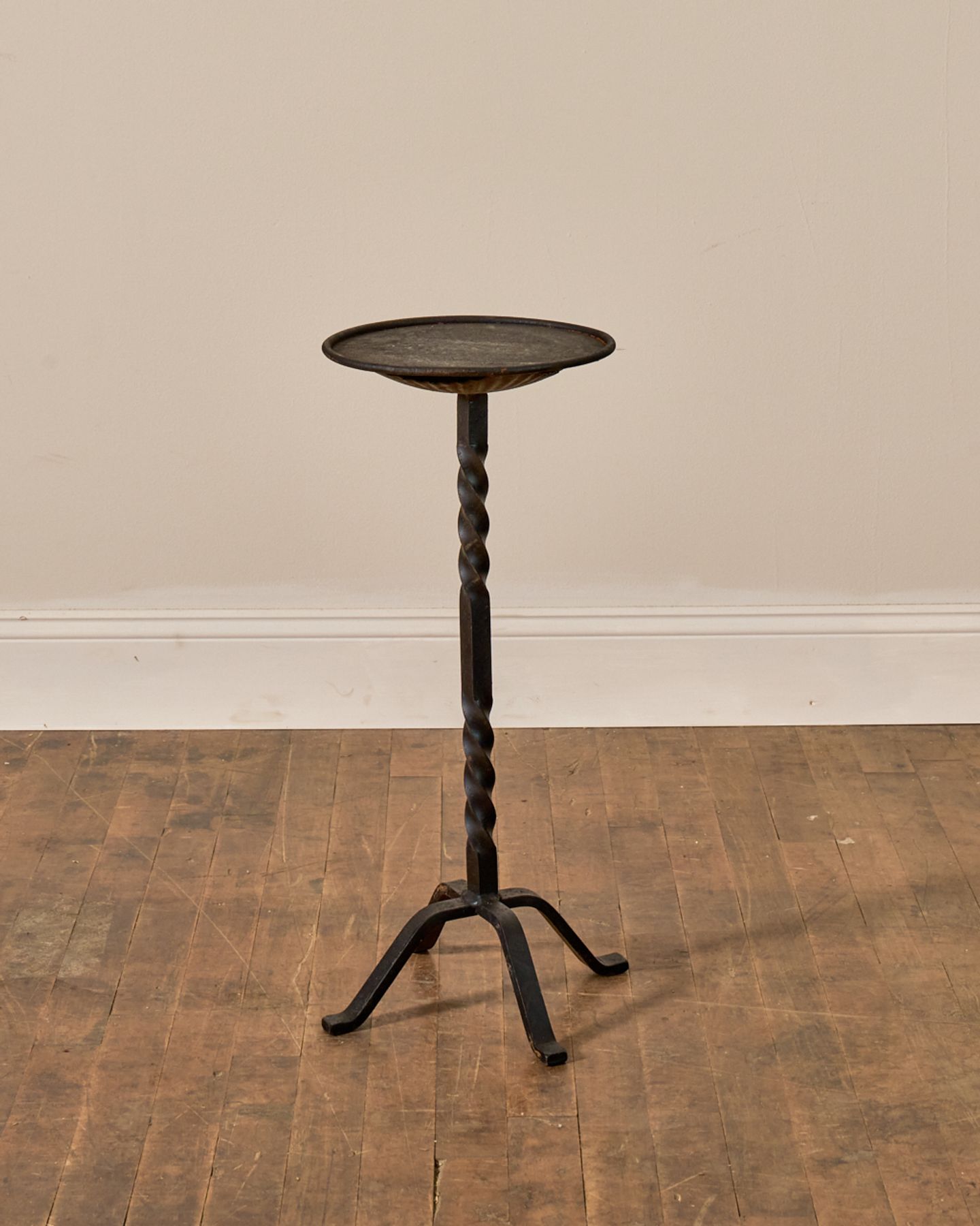 Spanish Martini Table
