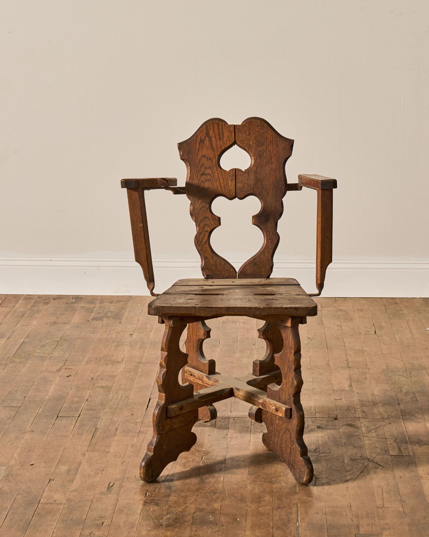 Alps Armchair