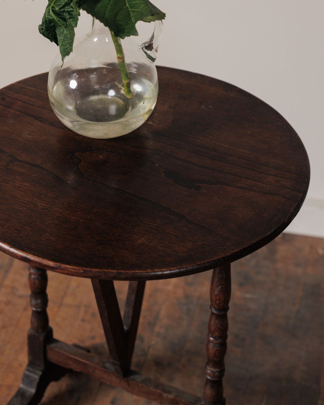 Mini Wine Tasting Table