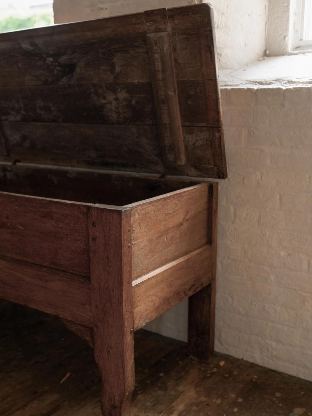Oak Trunk Console