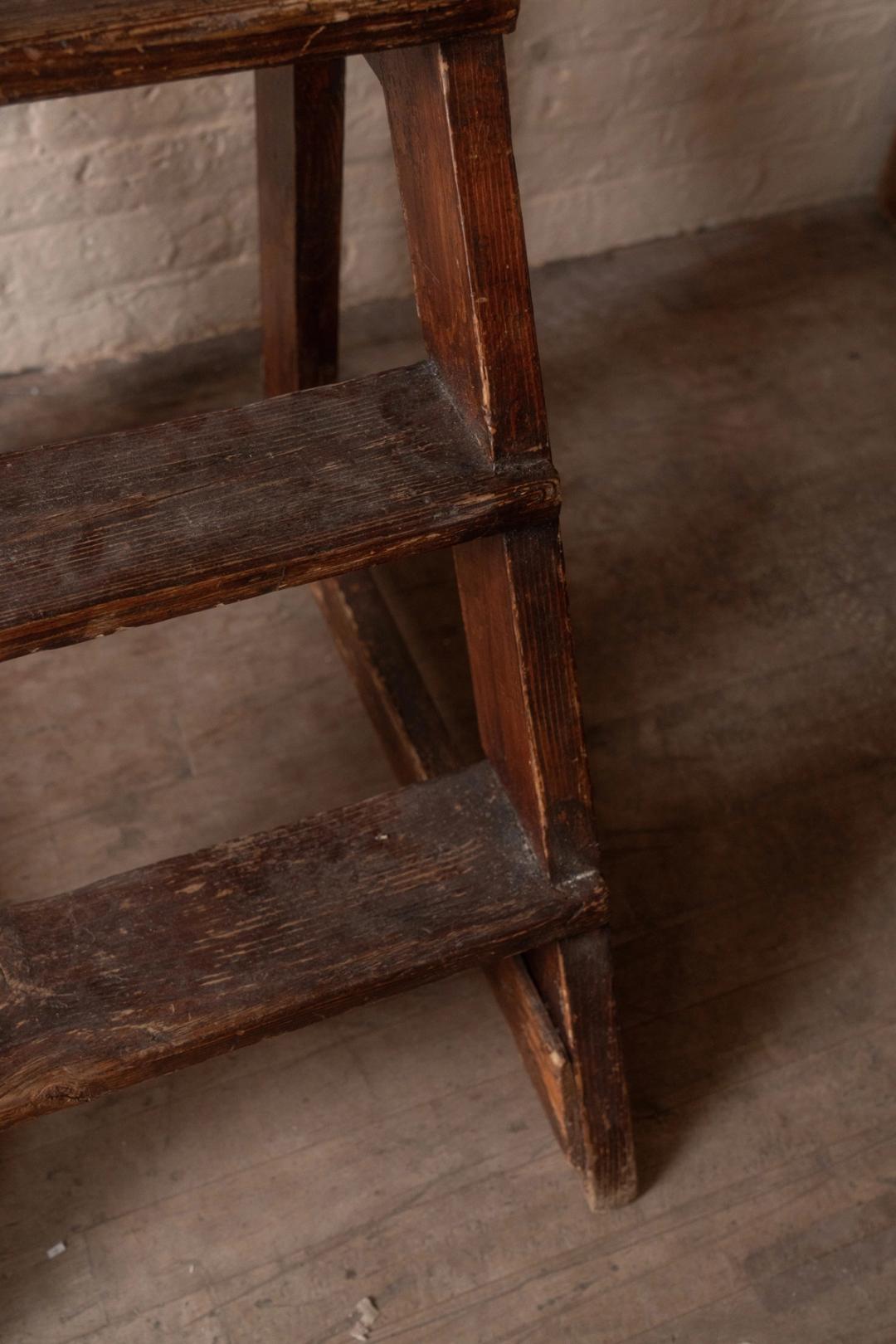 Wooden Step Ladder