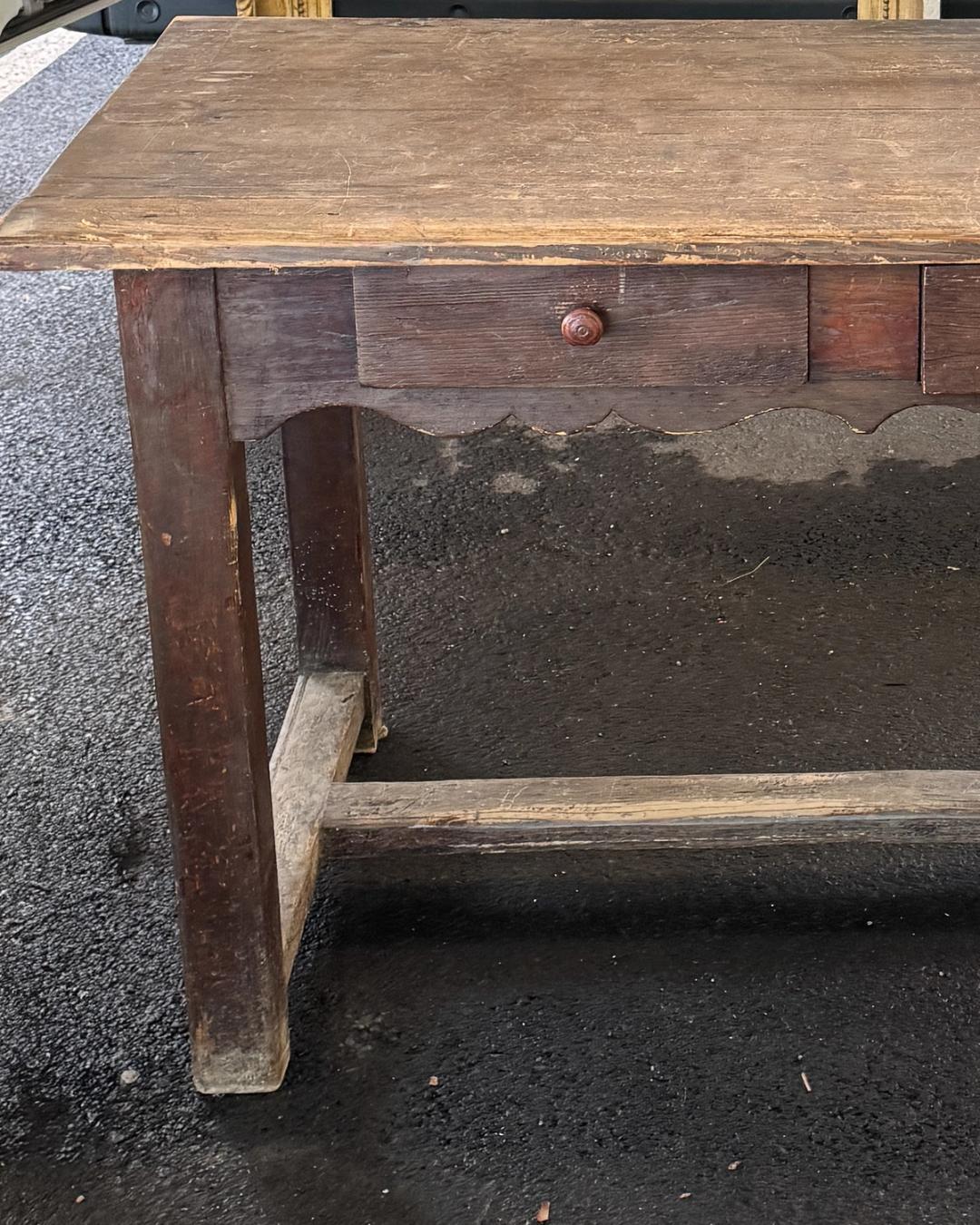 Scalloped Desk