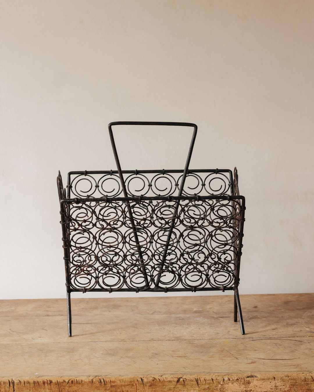Scroll Work Magazine Rack
