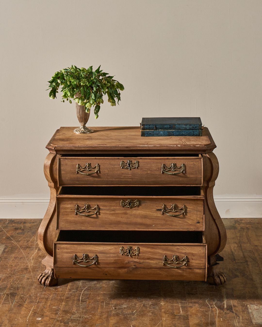 18th c. Dutch Dresser