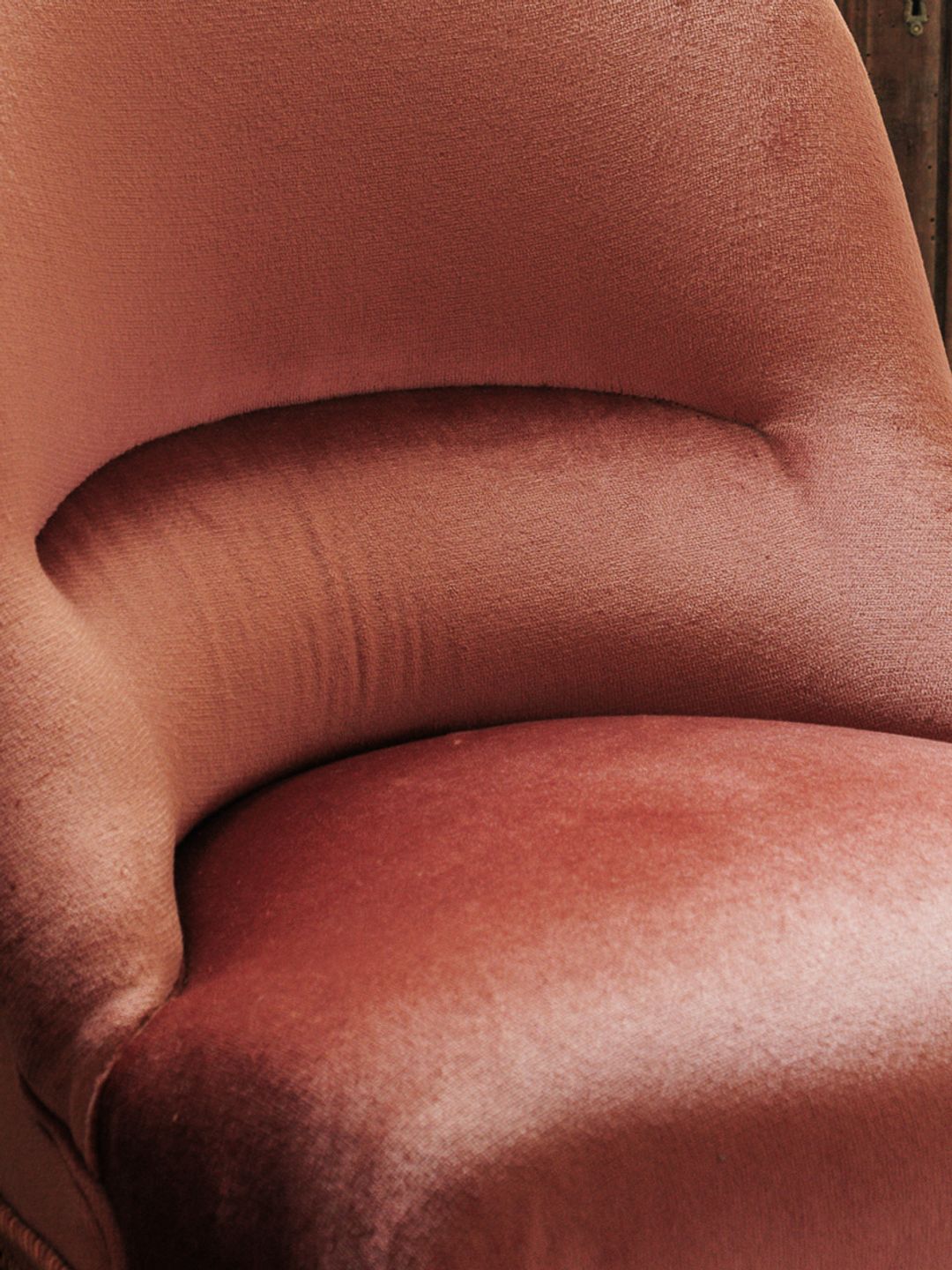 Napoleon Pink Velvet Toad Chair