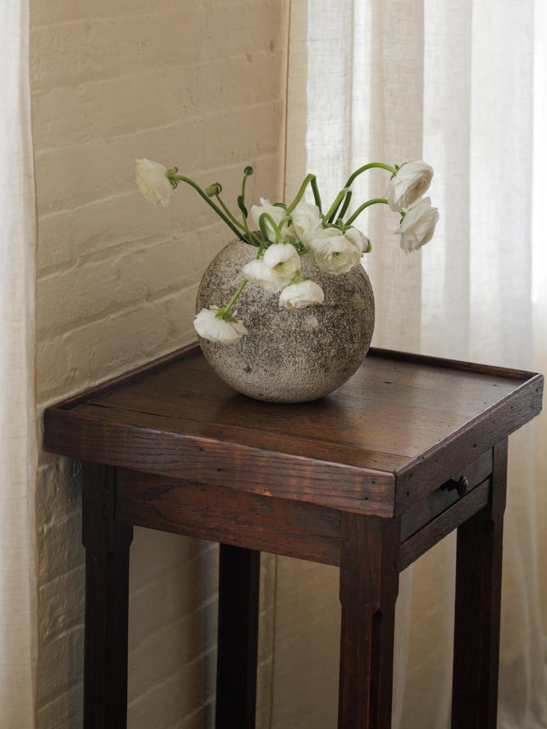 Ball Planter - Light