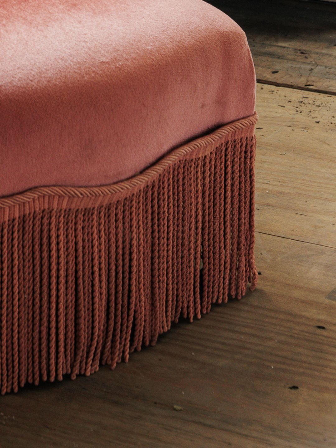 Napoleon Pink Velvet Toad Chair