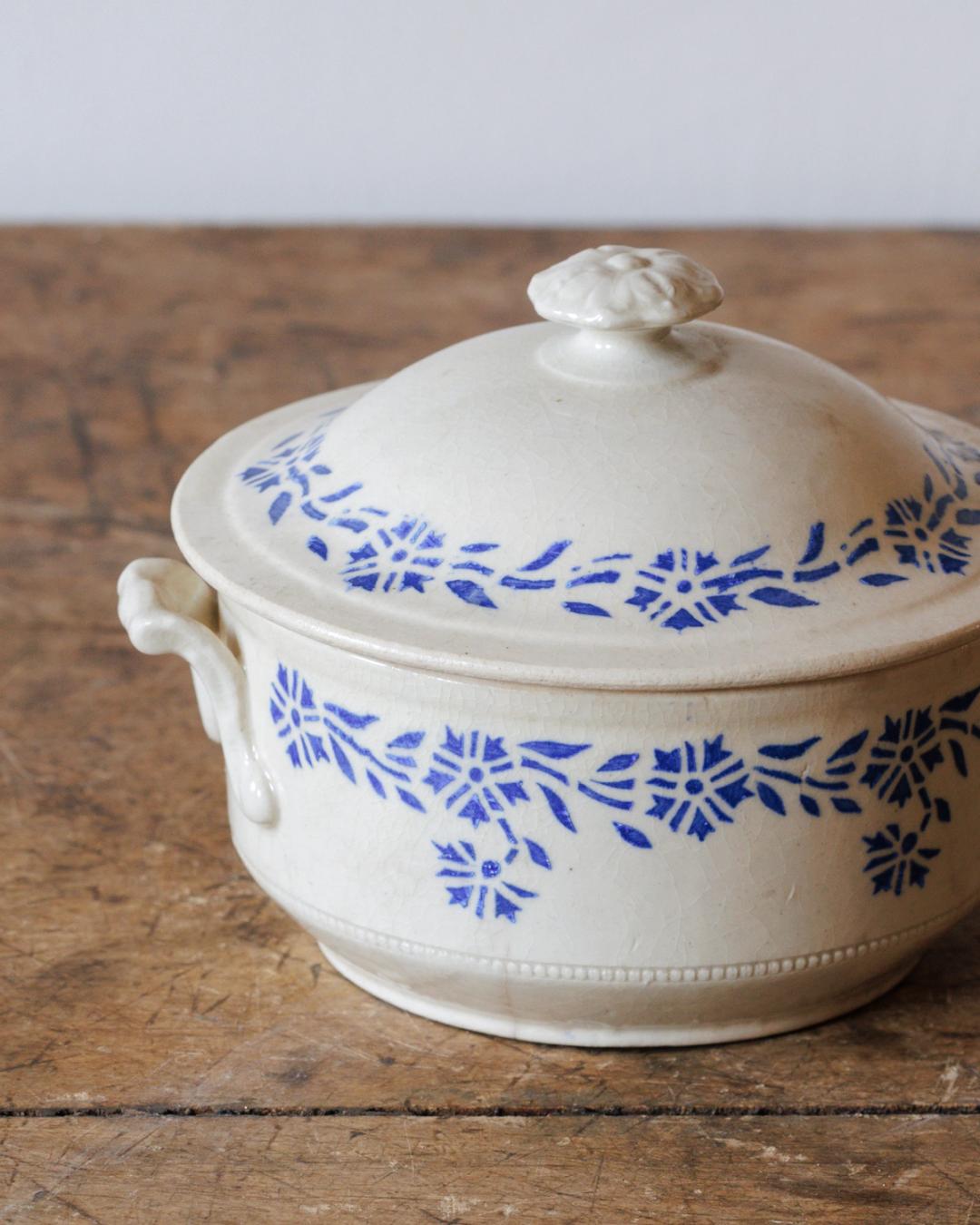 Petit Saint Uze Tureen - II