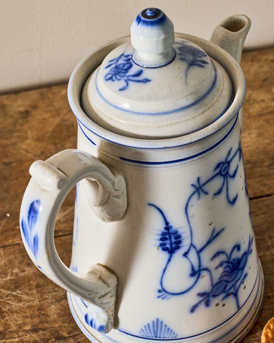 Saint Uze Teapot