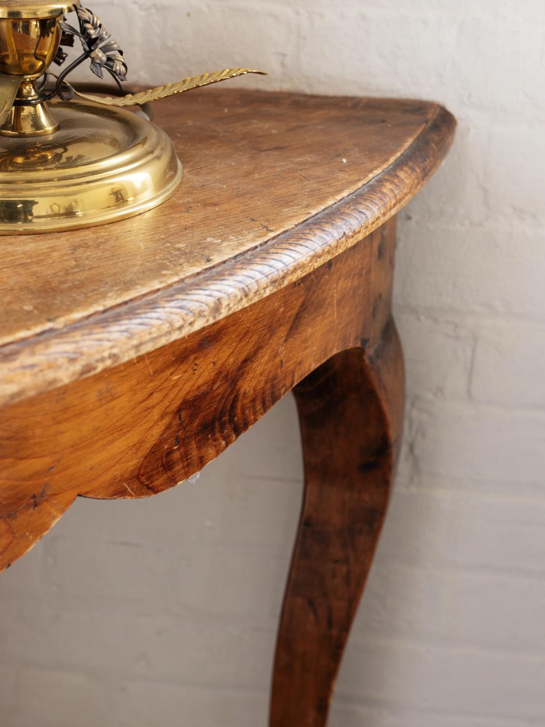 Pine Corner Table