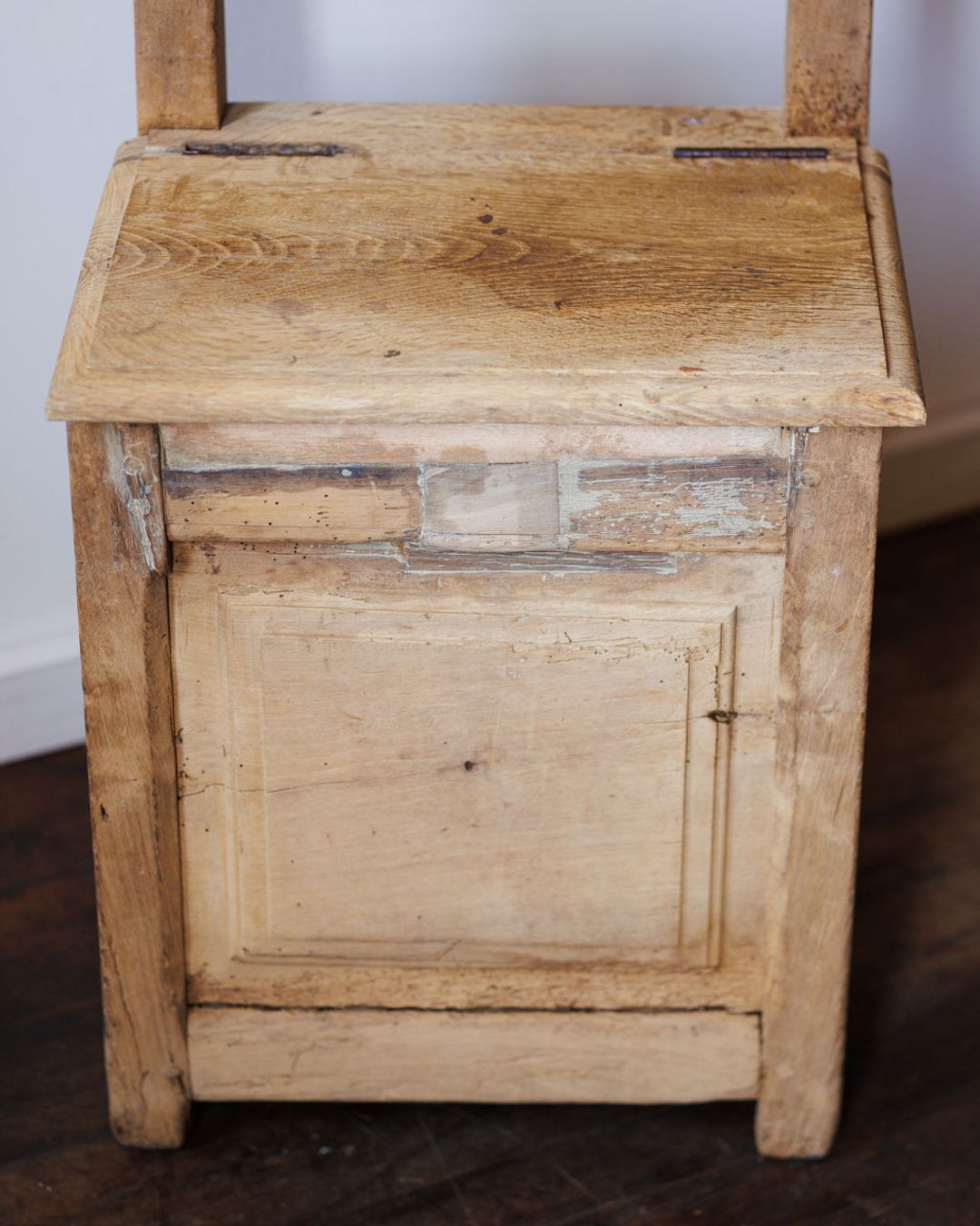 Salt Box Chair
