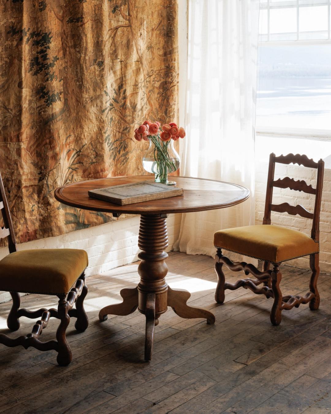 Louis XVI 'Sheep bone' Chair