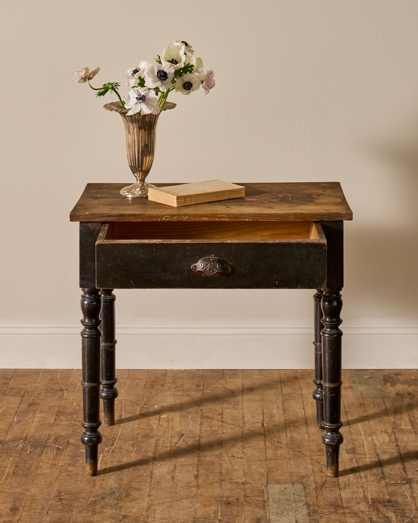 Petit French Side Table
