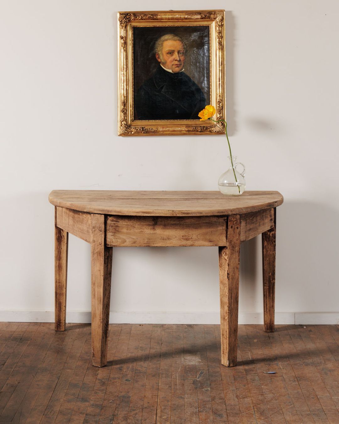 Demi Lune Table
